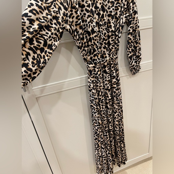 Eloquii Leopard Print Plus Size Maxi Dress - Picture 4 of 10